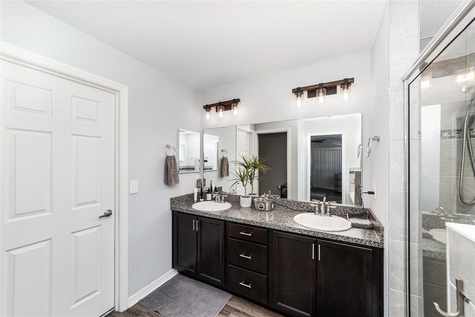 Image 26 of 41 For 11538 59th Terrace