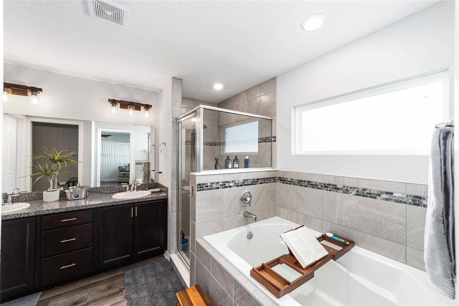 Image 27 of 41 For 11538 59th Terrace