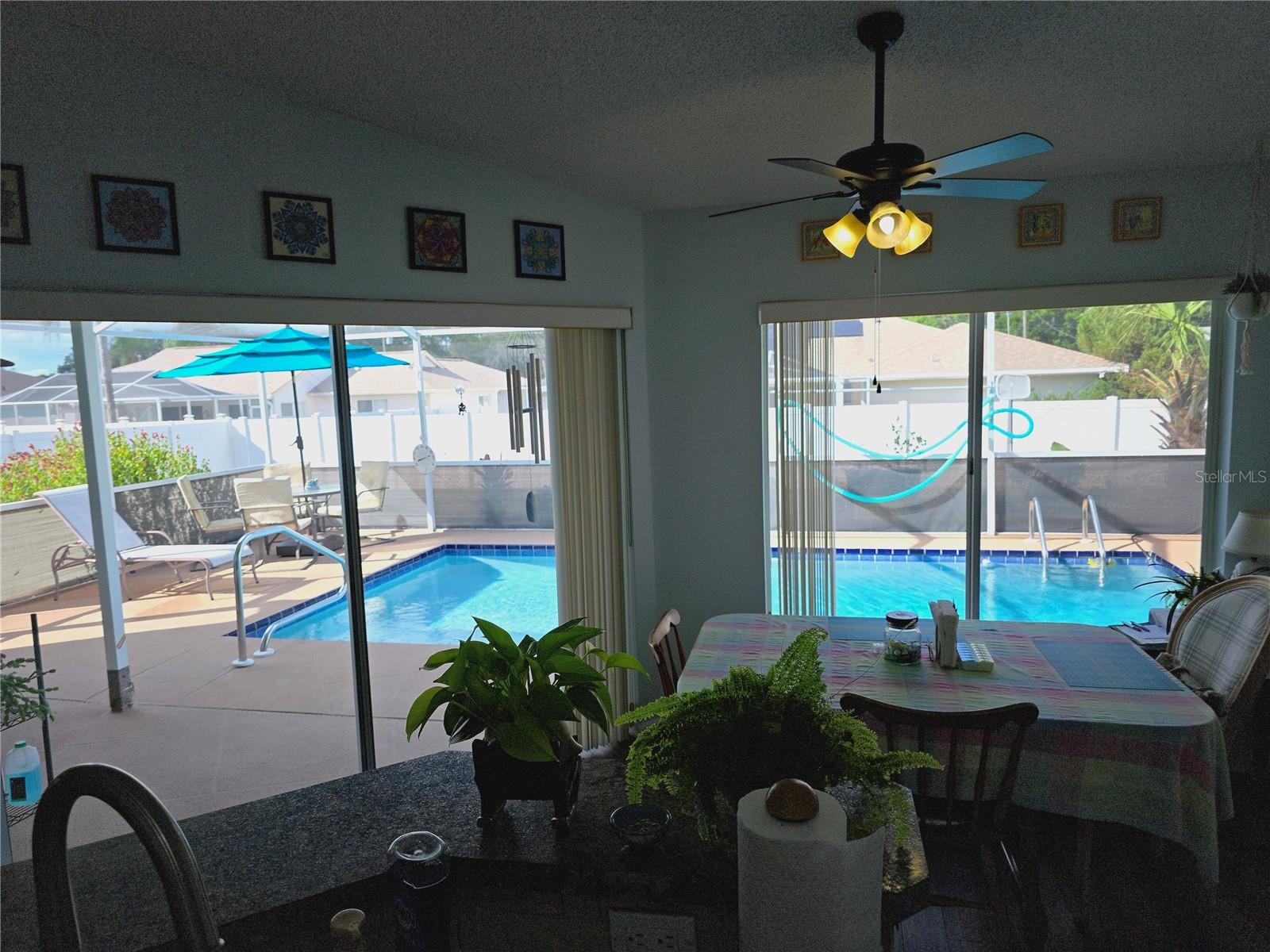 Listing photo id 8 for 10085 Blackburn Street