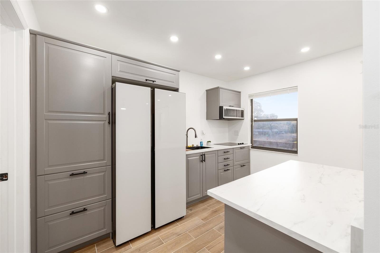 Image 14 of 22 For 2437 6th Street 14