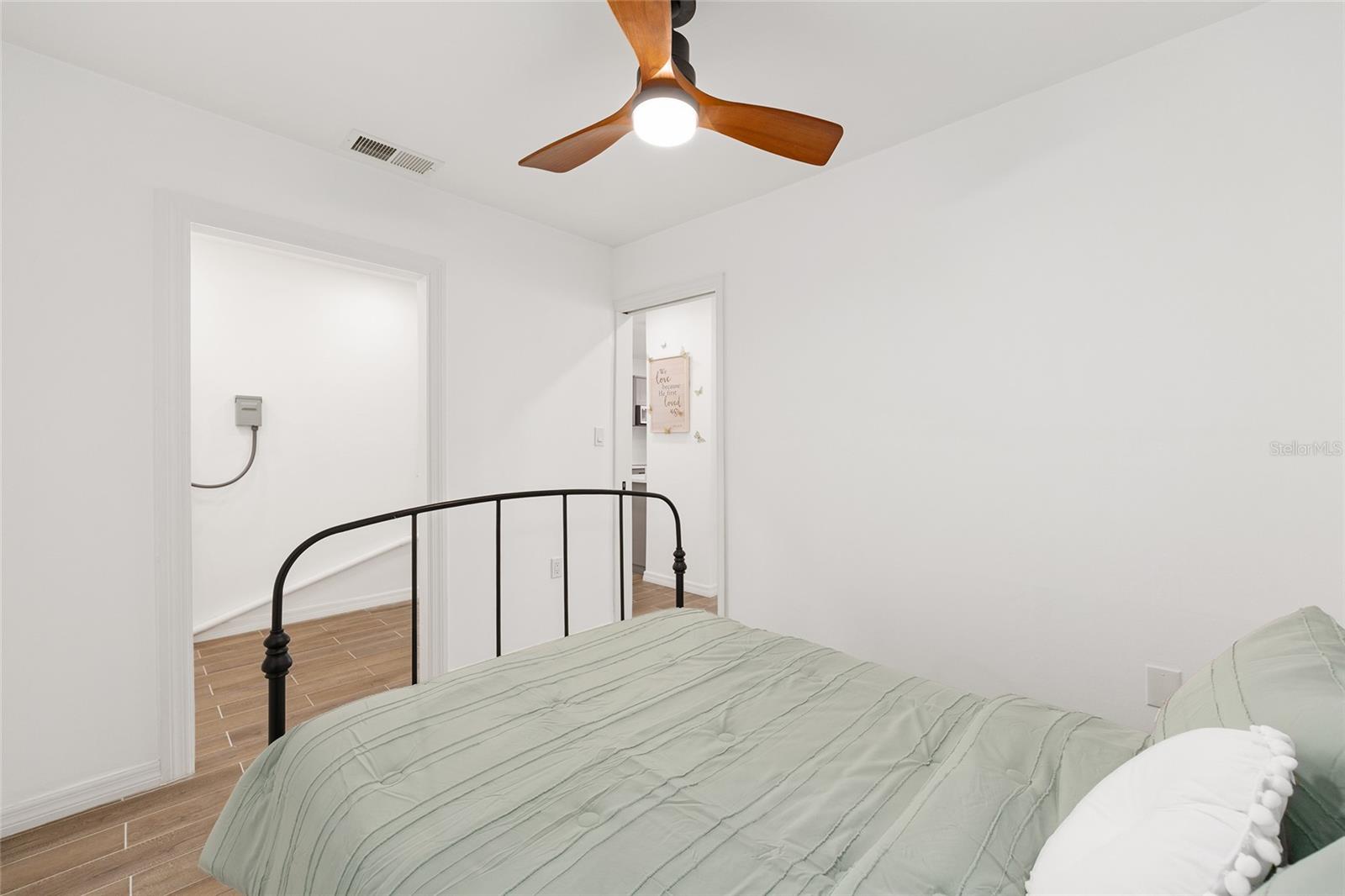 Image 18 of 22 For 2437 6th Street 14