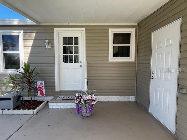 Image 4 of 20 For 909 Orchid Street