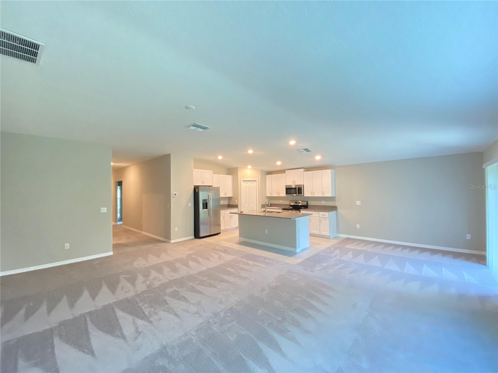 Image 4 of 31 For 2530 167th Loop