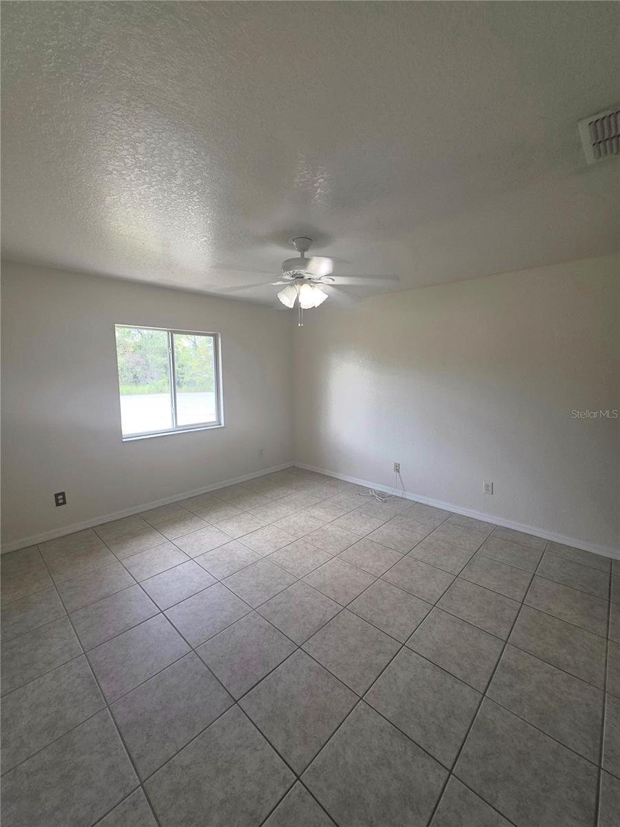 Image 4 of 13 For 6 Hemlock Trace Lane