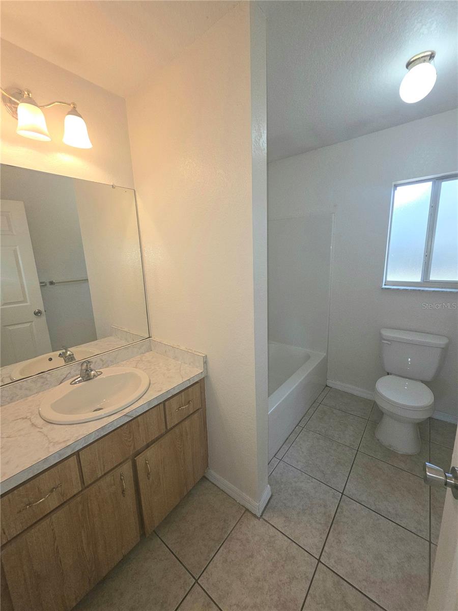 Image 8 of 13 For 6 Hemlock Trace Lane