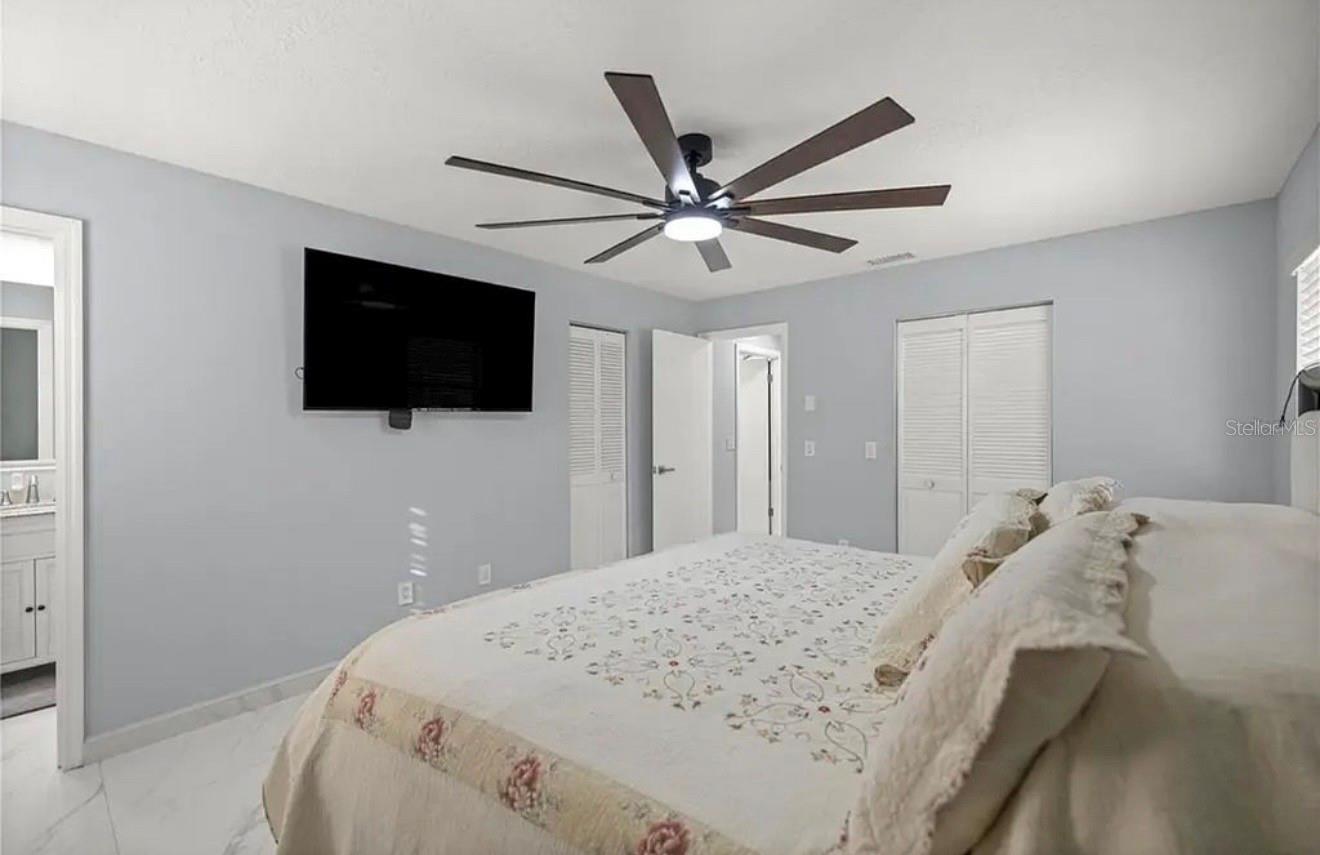 Image 10 of 22 For 2201 45 Street