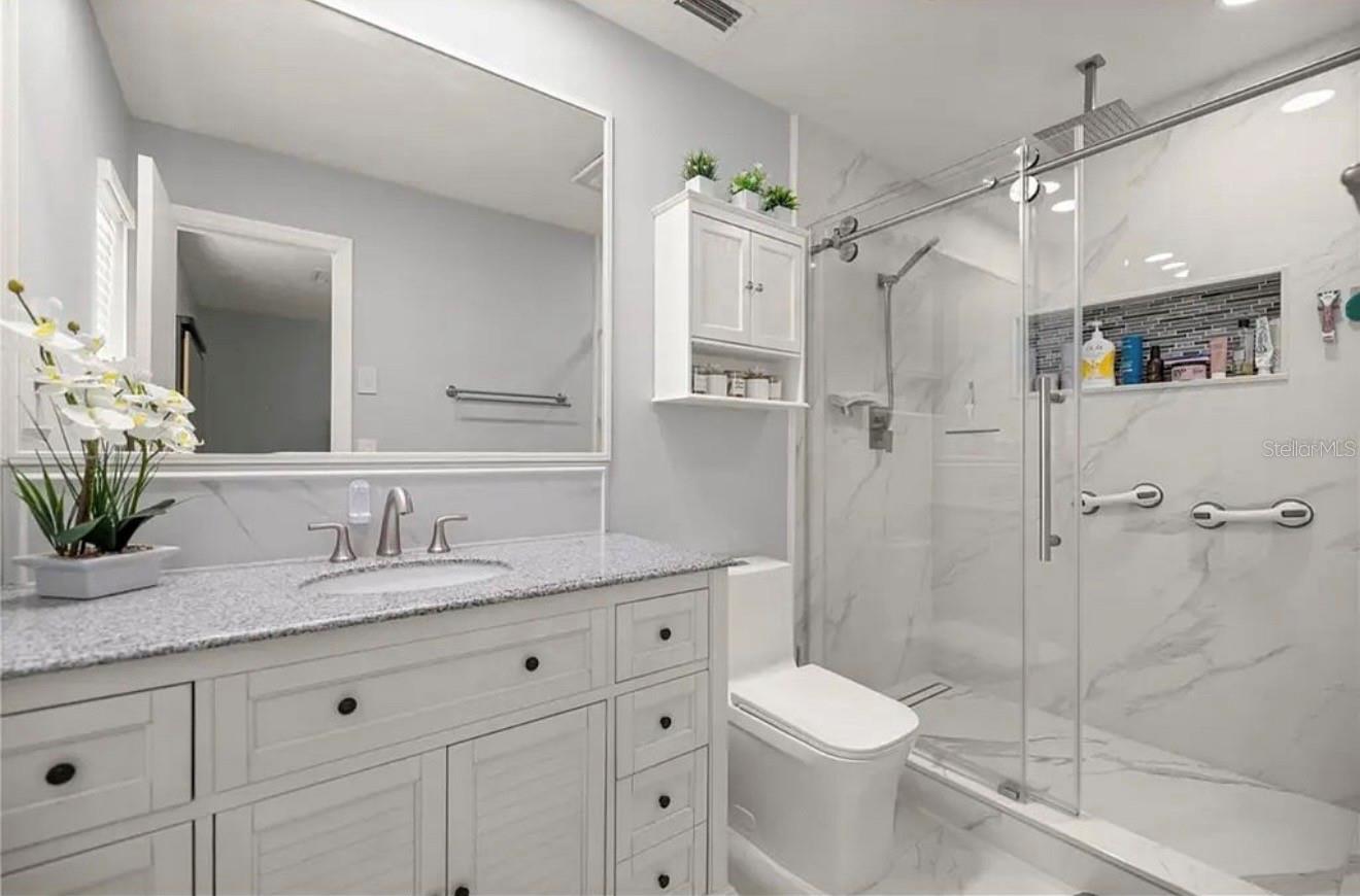 Image 16 of 22 For 2201 45 Street