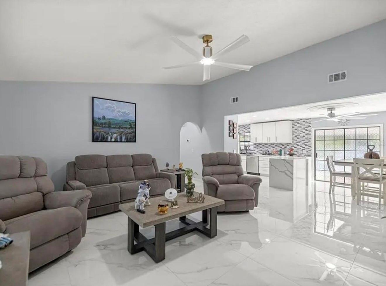 Image 3 of 22 For 2201 45 Street