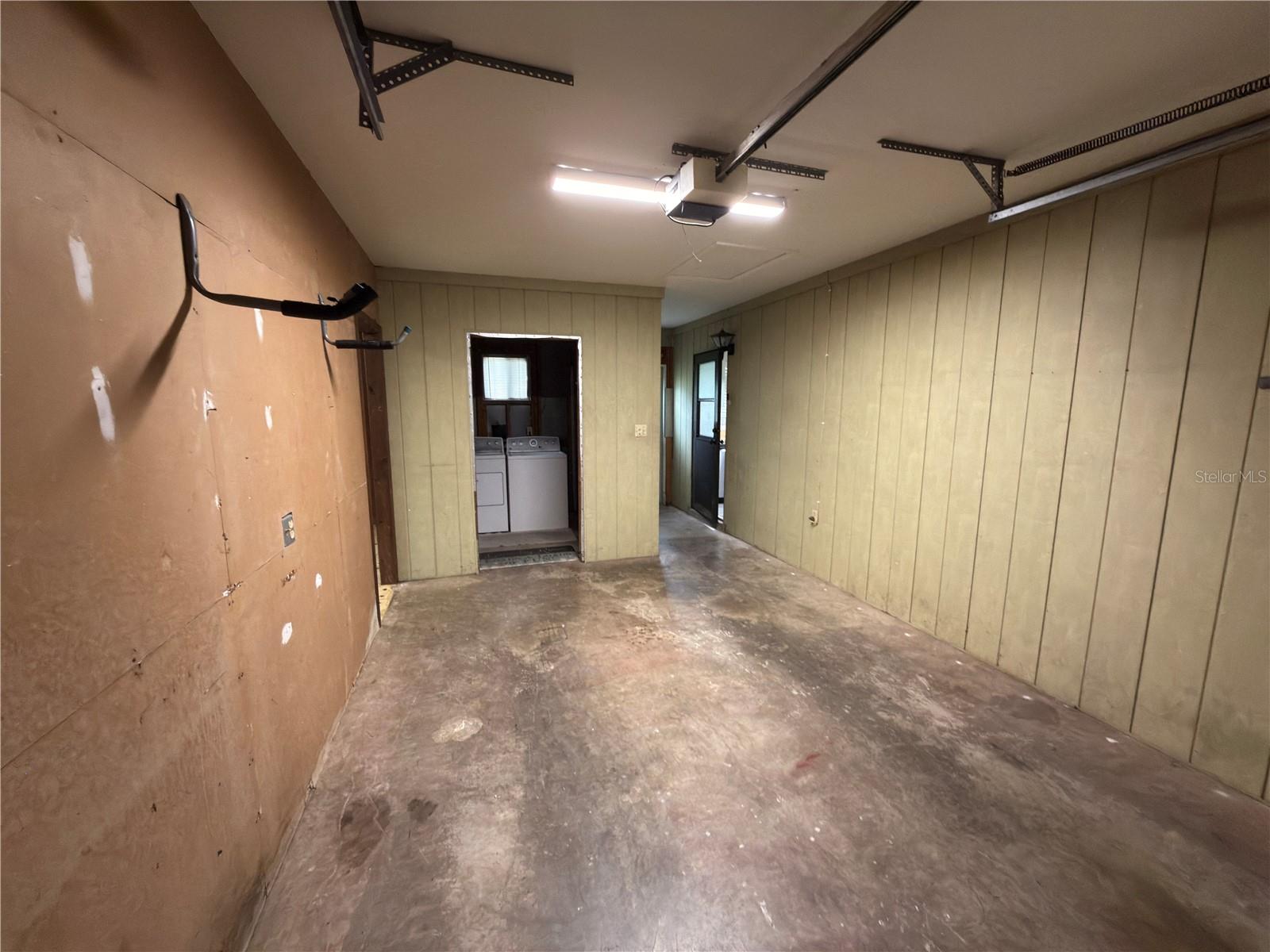 Image 22 of 32 For 9940 101st Lane