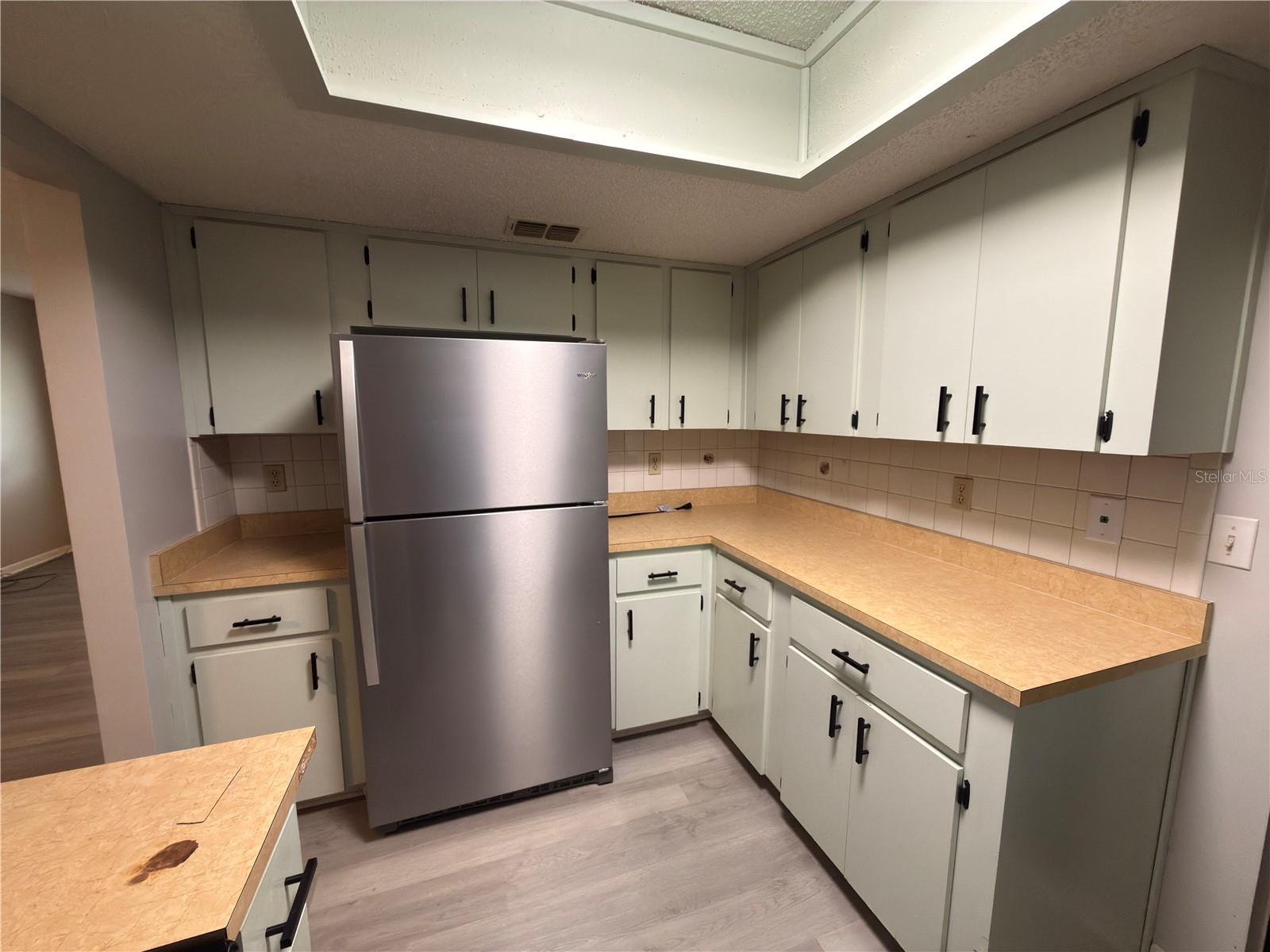 Image 8 of 32 For 9940 101st Lane