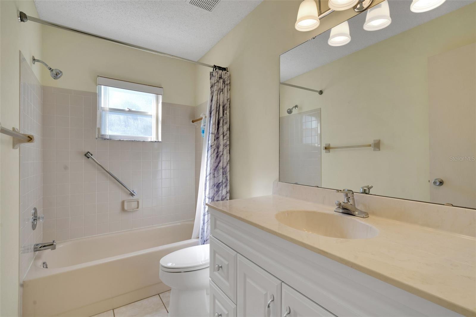 Image 21 of 39 For 8723 93rd Lane A