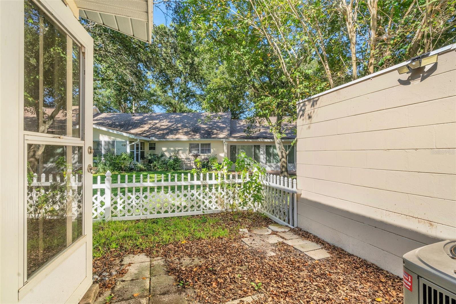 Image 29 of 39 For 8723 93rd Lane A