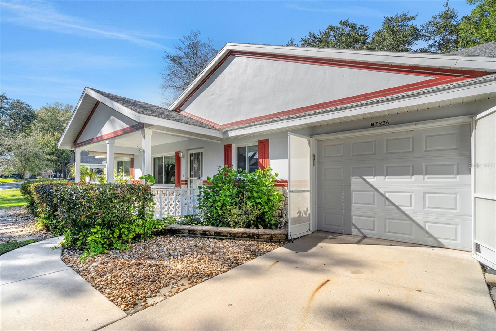 Image 4 of 39 For 8723 93rd Lane A