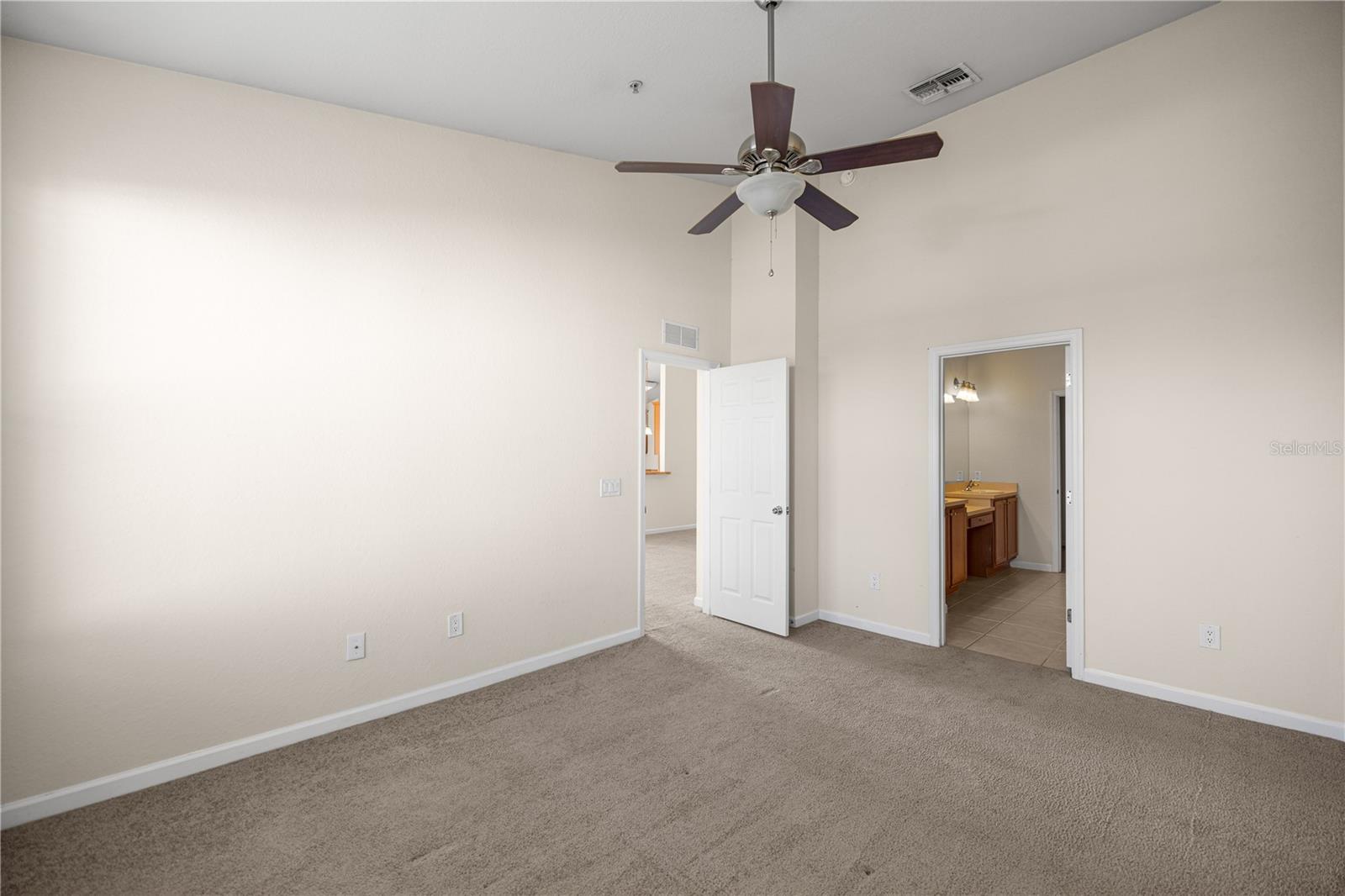 Image 17 of 46 For 4505 52nd Circle 110