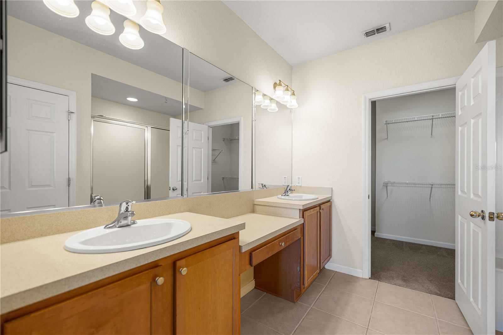 Image 18 of 46 For 4505 52nd Circle 110