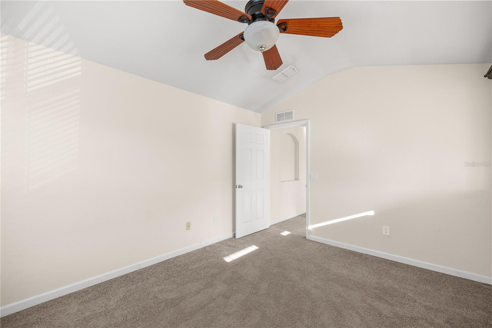 Image 8 of 46 For 4505 52nd Circle 110