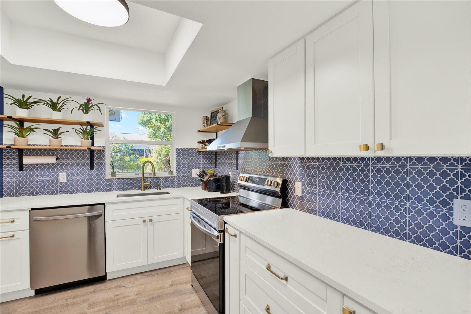 Image 10 of 31 For 9138 Millers Pond Avenue