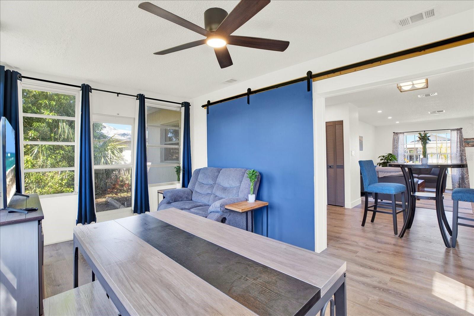 Image 11 of 31 For 9138 Millers Pond Avenue