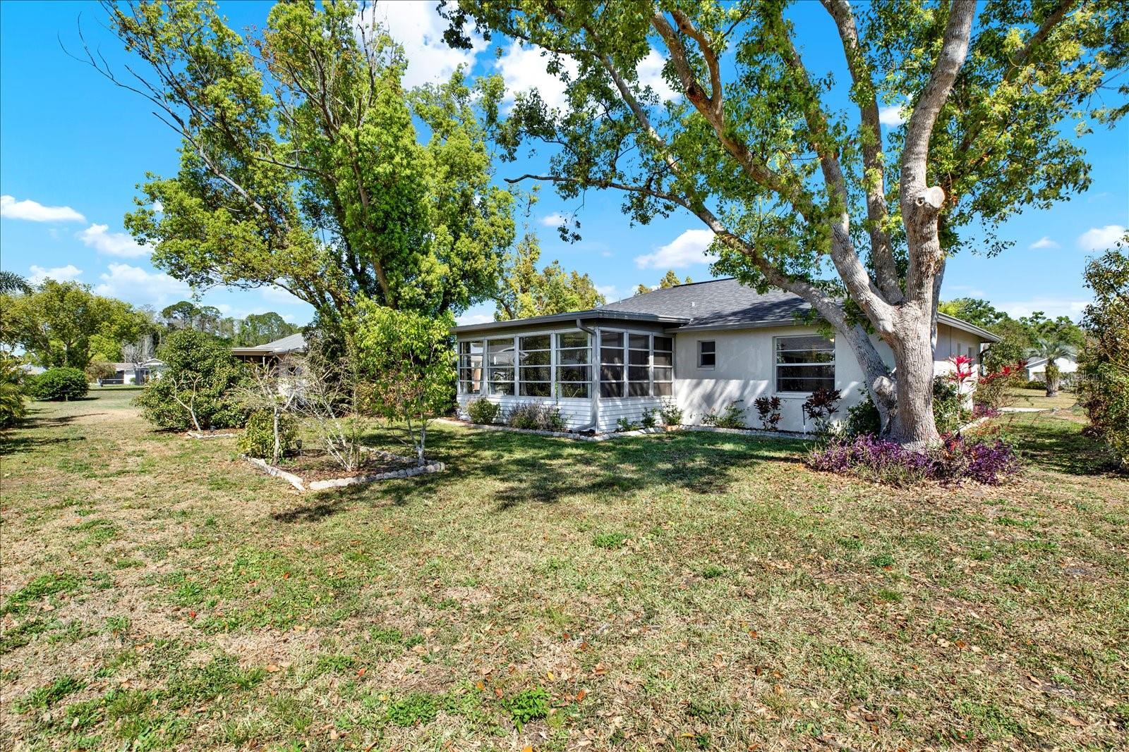 Image 18 of 31 For 9138 Millers Pond Avenue