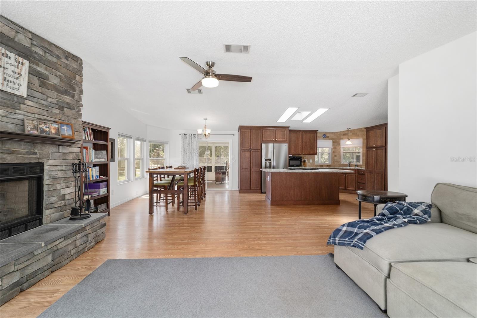 Image 26 of 90 For 7785 19th Place