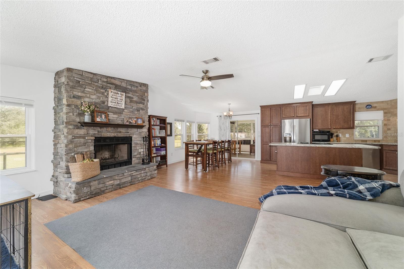 Image 27 of 90 For 7785 19th Place