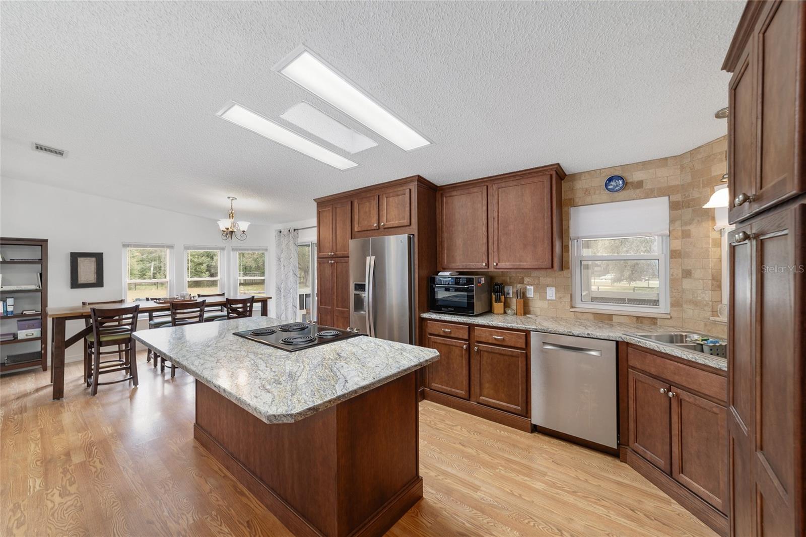 Image 35 of 90 For 7785 19th Place