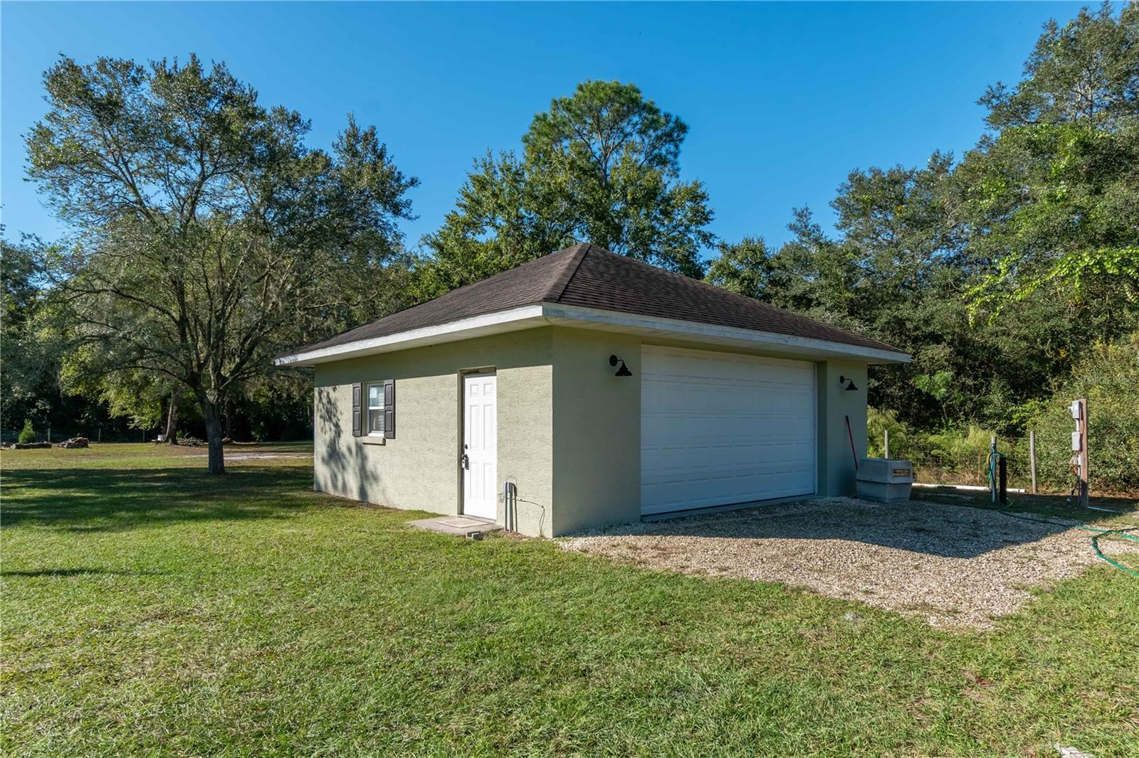 Image 10 of 42 For 6368 Grantham Ct