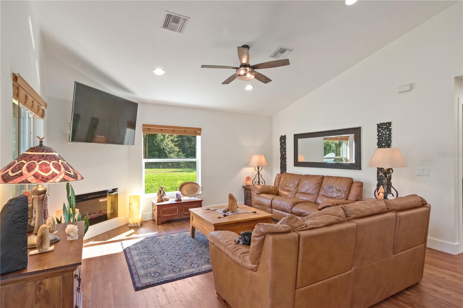 Image 21 of 42 For 6368 Grantham Ct