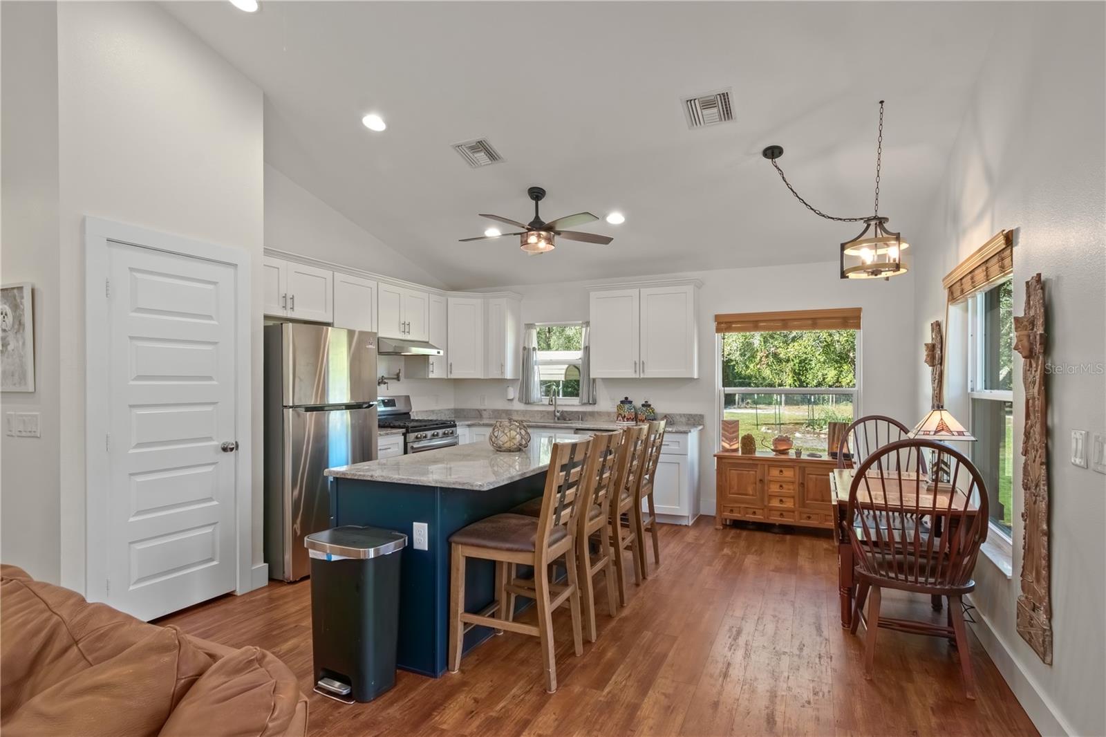 Image 24 of 42 For 6368 Grantham Ct