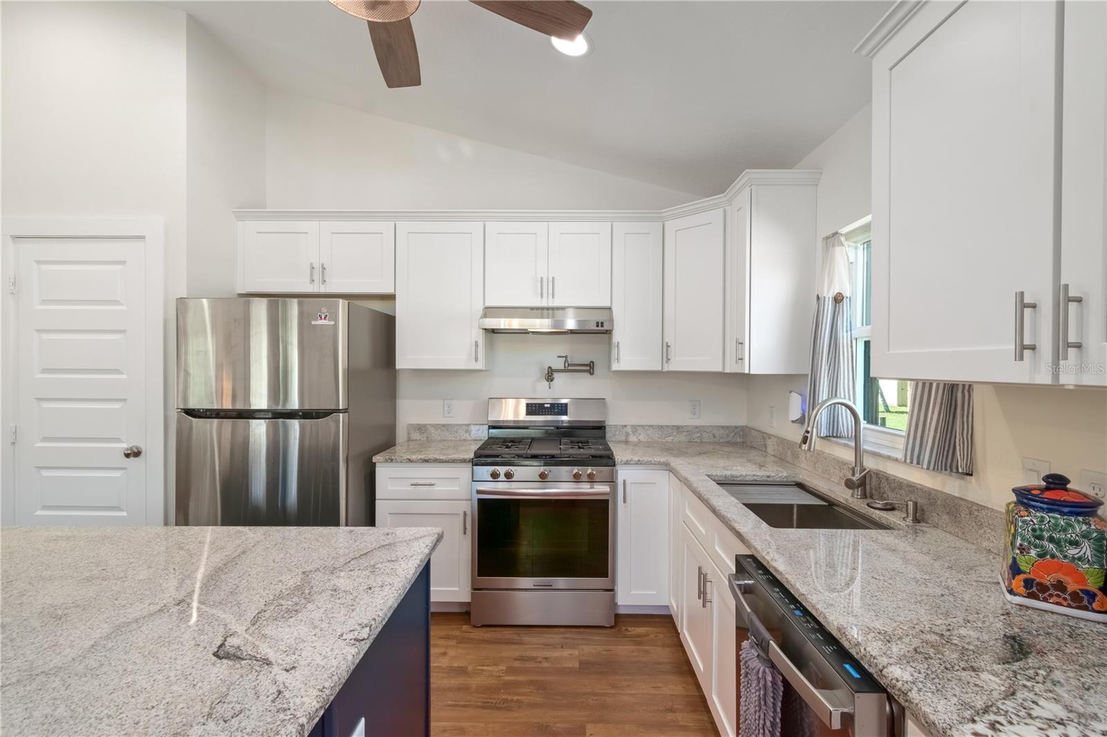 Image 26 of 42 For 6368 Grantham Ct