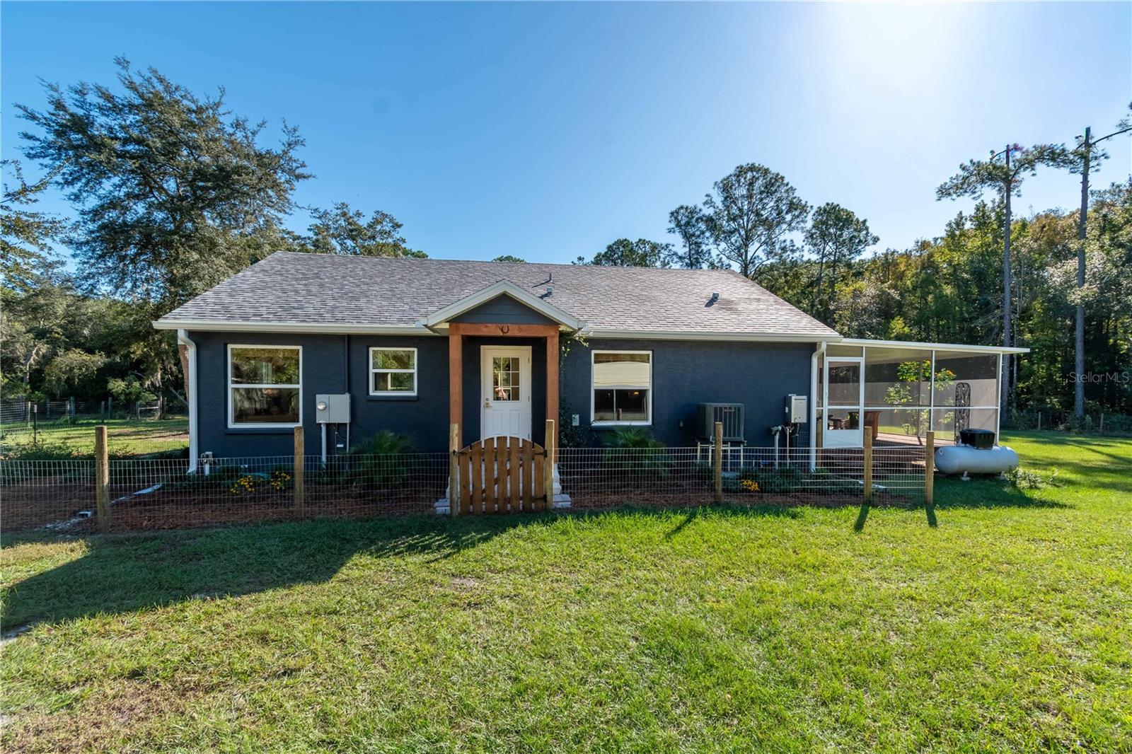 Image 5 of 42 For 6368 Grantham Ct