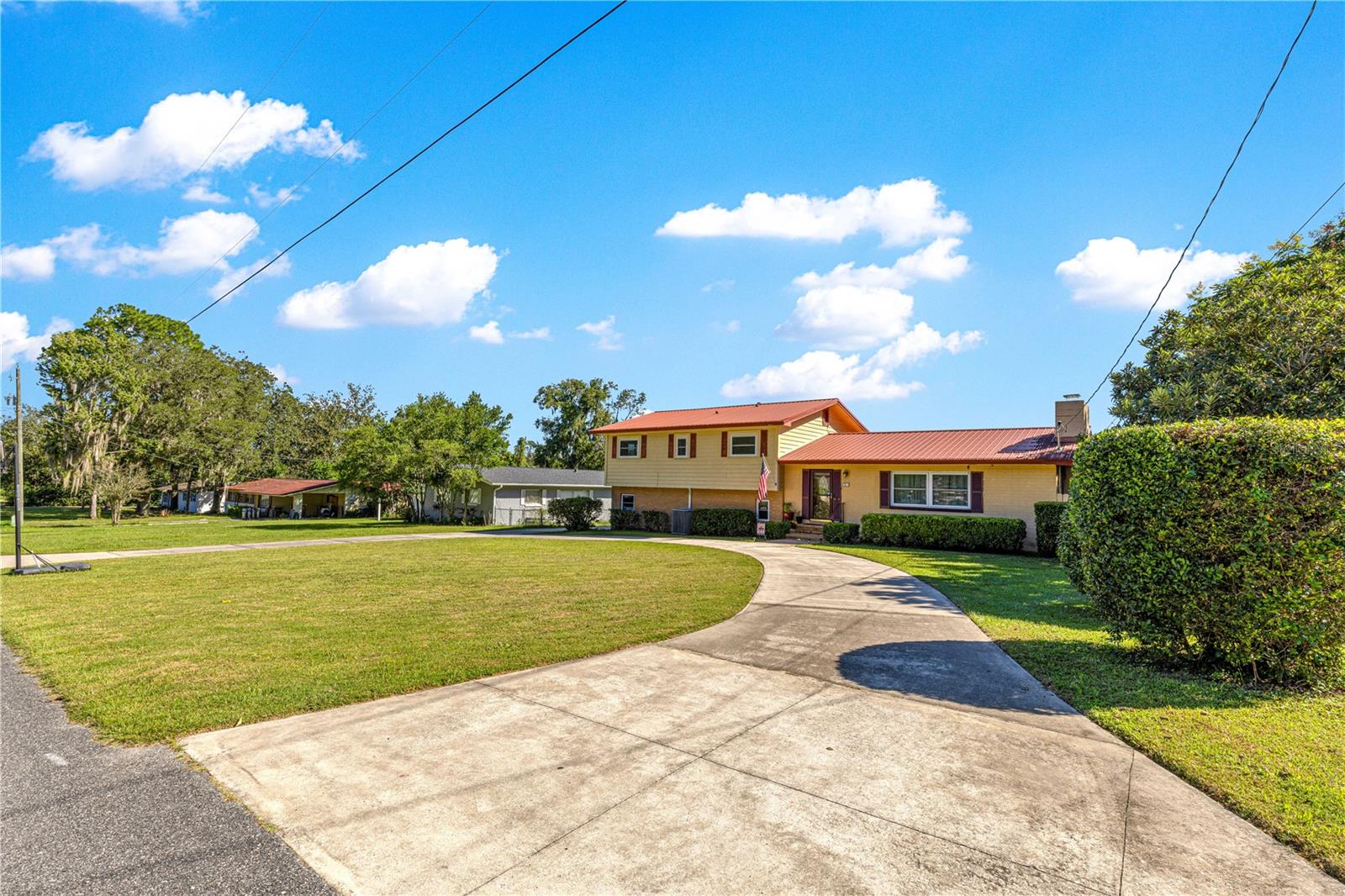 Image 4 of 83 For 1811 50th Avenue