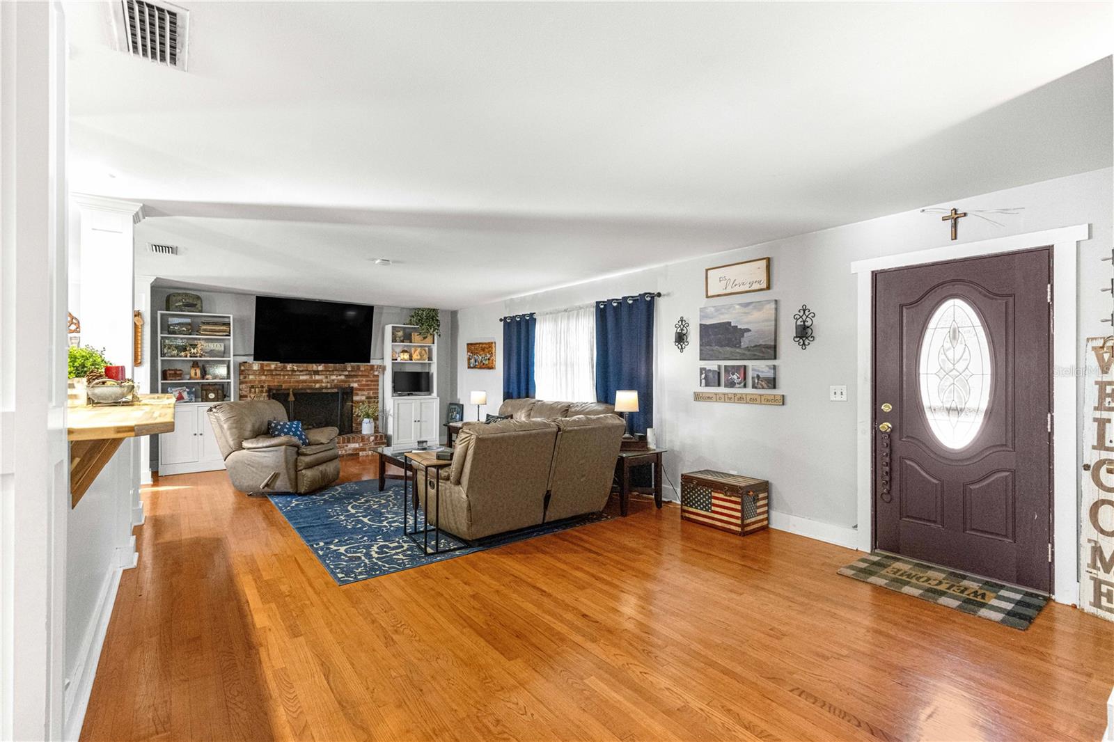 Image 7 of 83 For 1811 50th Avenue