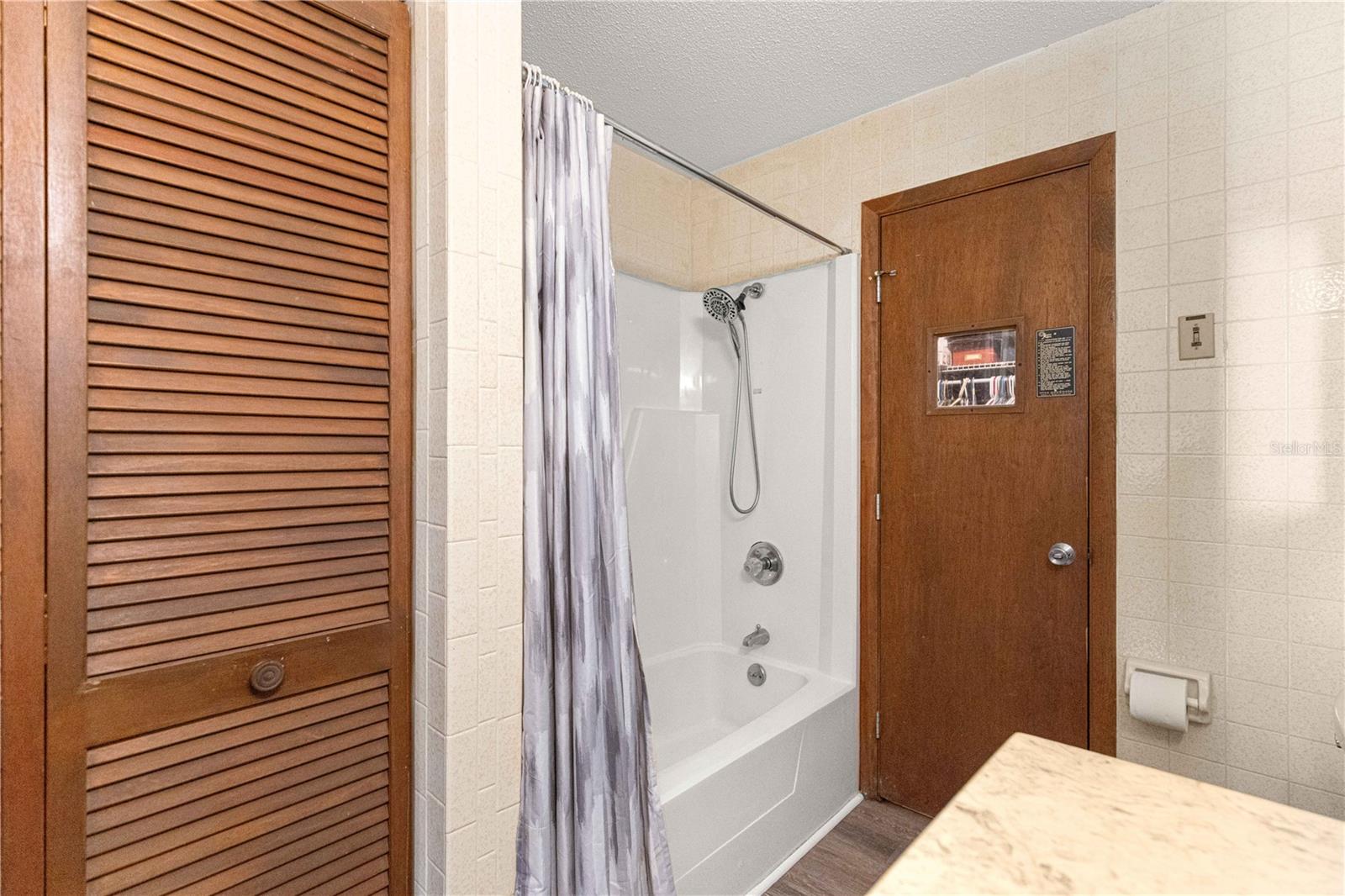 Image 72 of 83 For 1811 50th Avenue