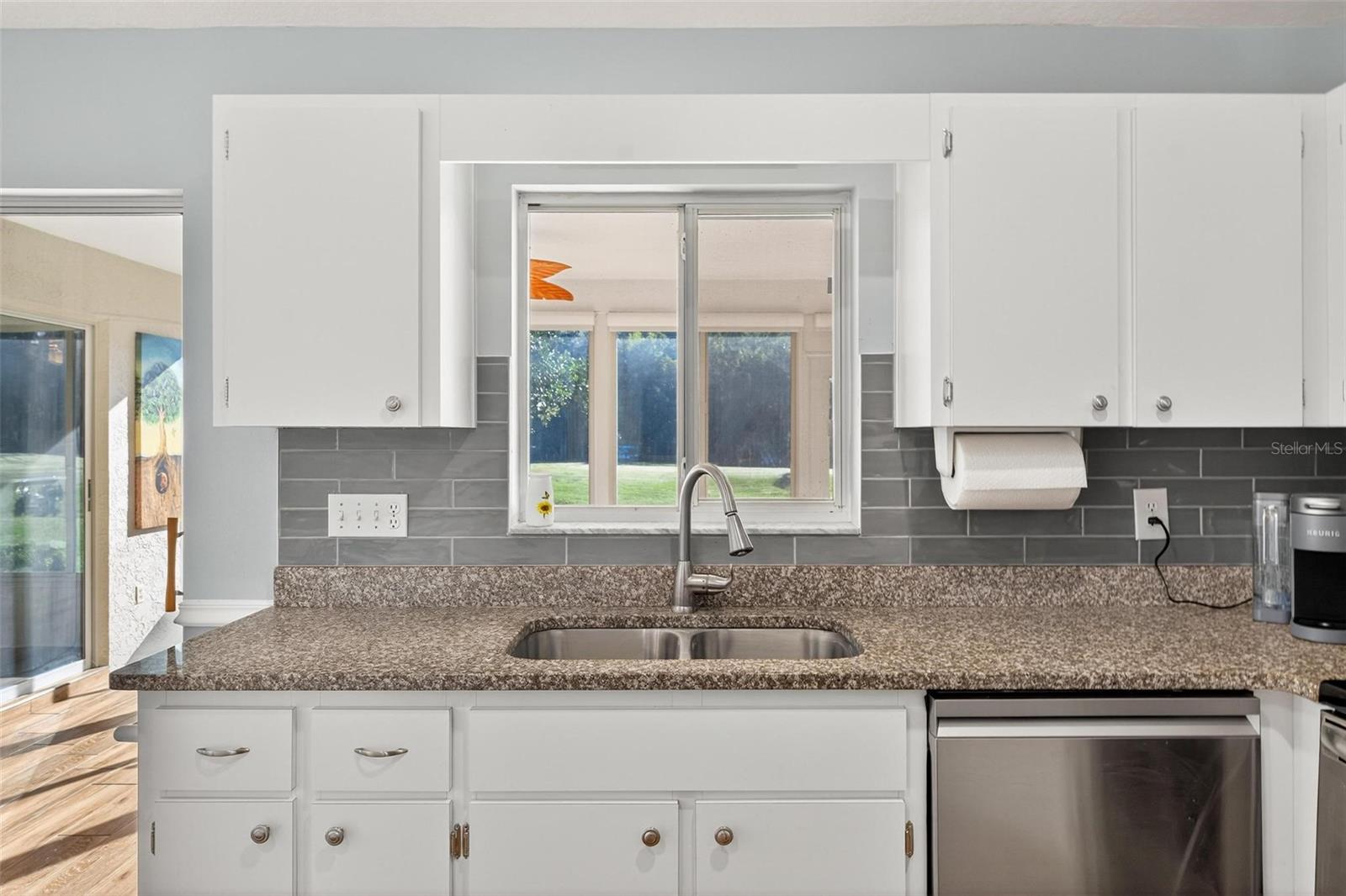 Image 17 of 71 For 2031 50th Avenue