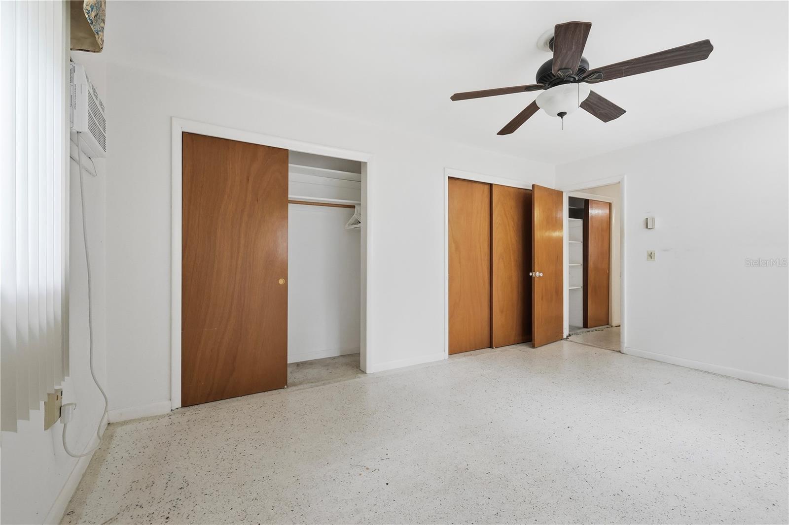 Image 11 of 29 For 52 Beverly Hills Boulevard