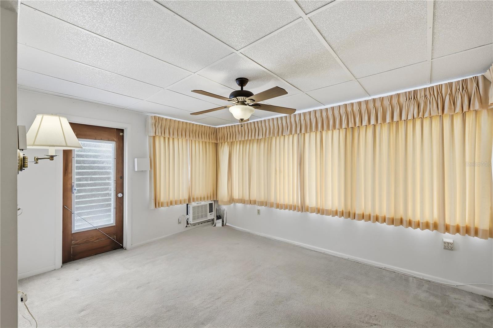 Image 16 of 29 For 52 Beverly Hills Boulevard