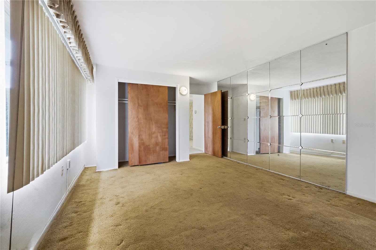 Image 7 of 29 For 52 Beverly Hills Boulevard