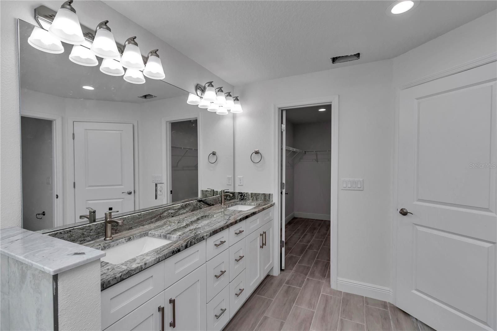 Image 29 of 49 For 17490 18th Ave Road