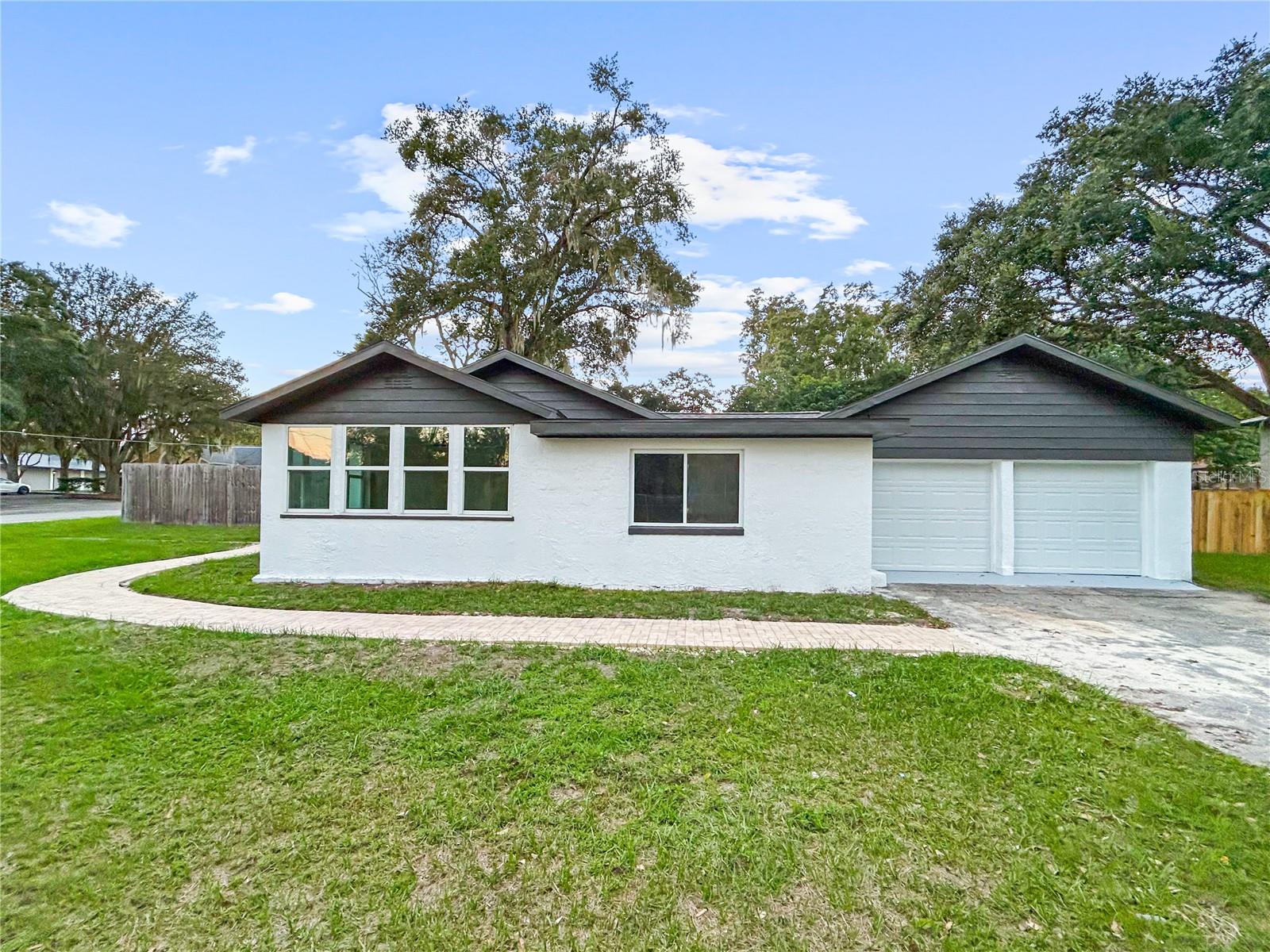 Image 2 of 30 For 2529 6th Street