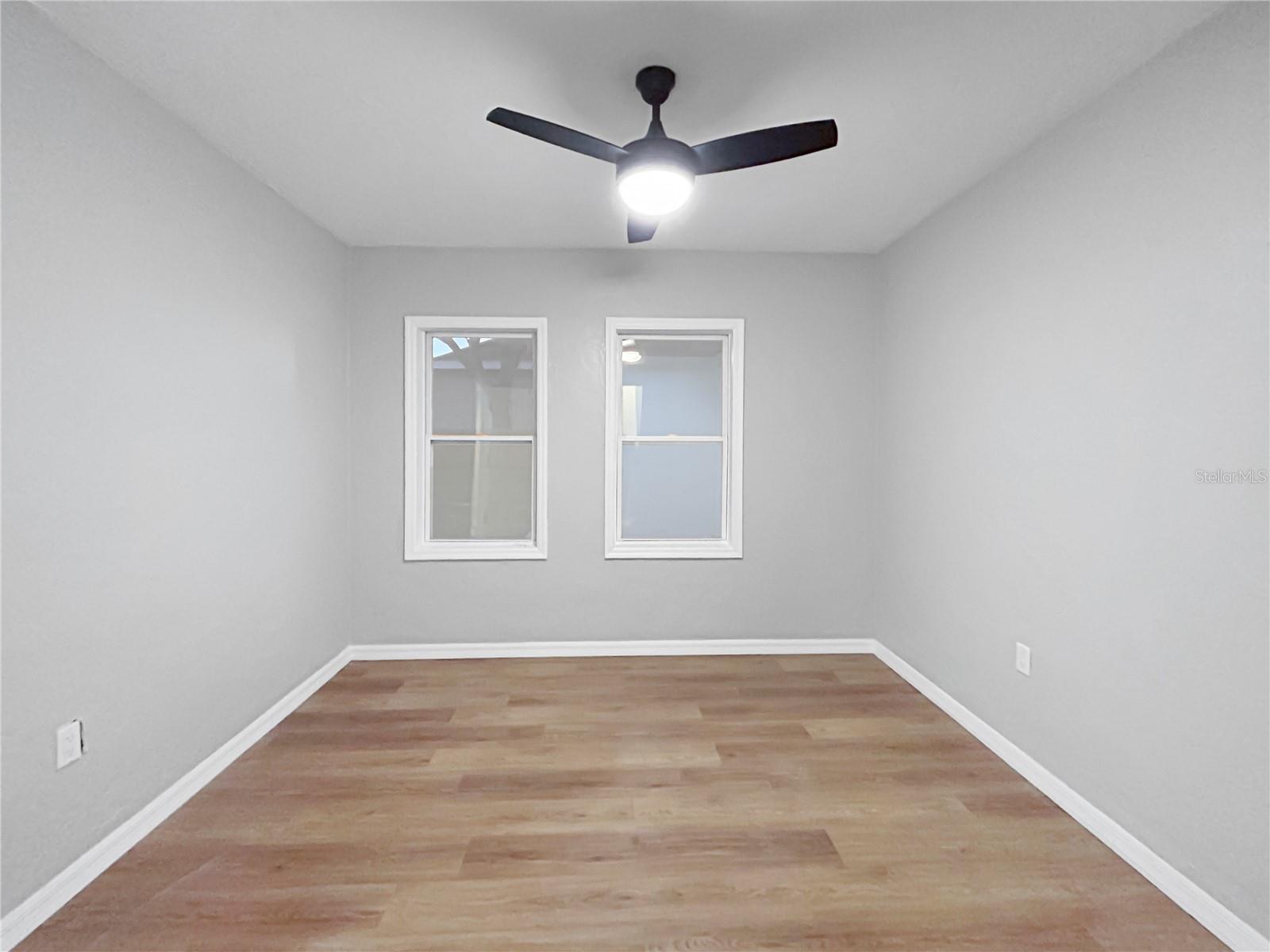 Image 21 of 30 For 2529 6th Street