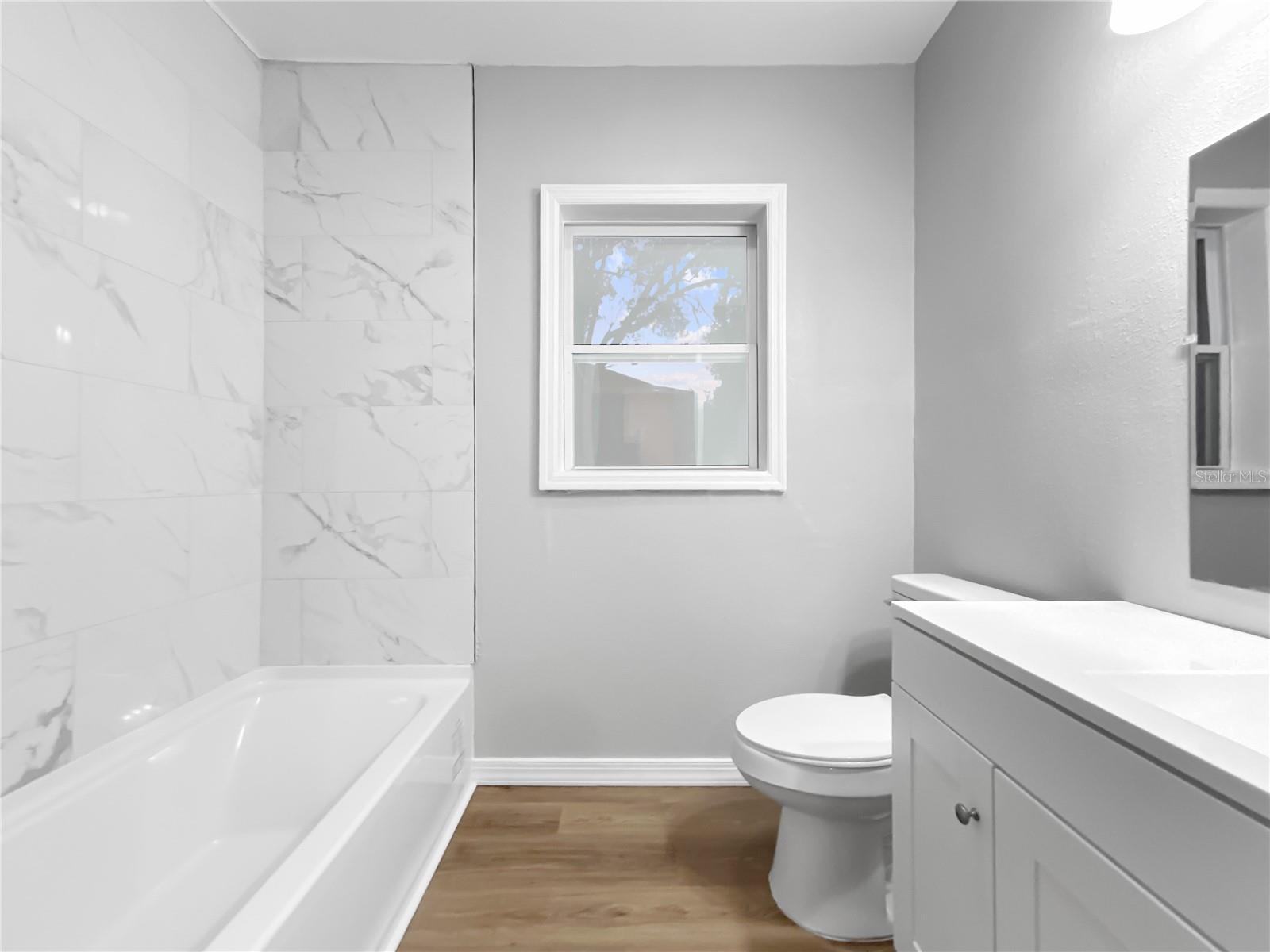 Image 22 of 30 For 2529 6th Street