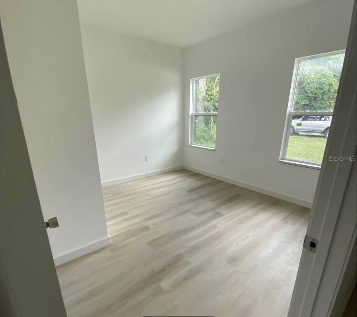 Image 13 of 16 For 6904 Se 25th Ave