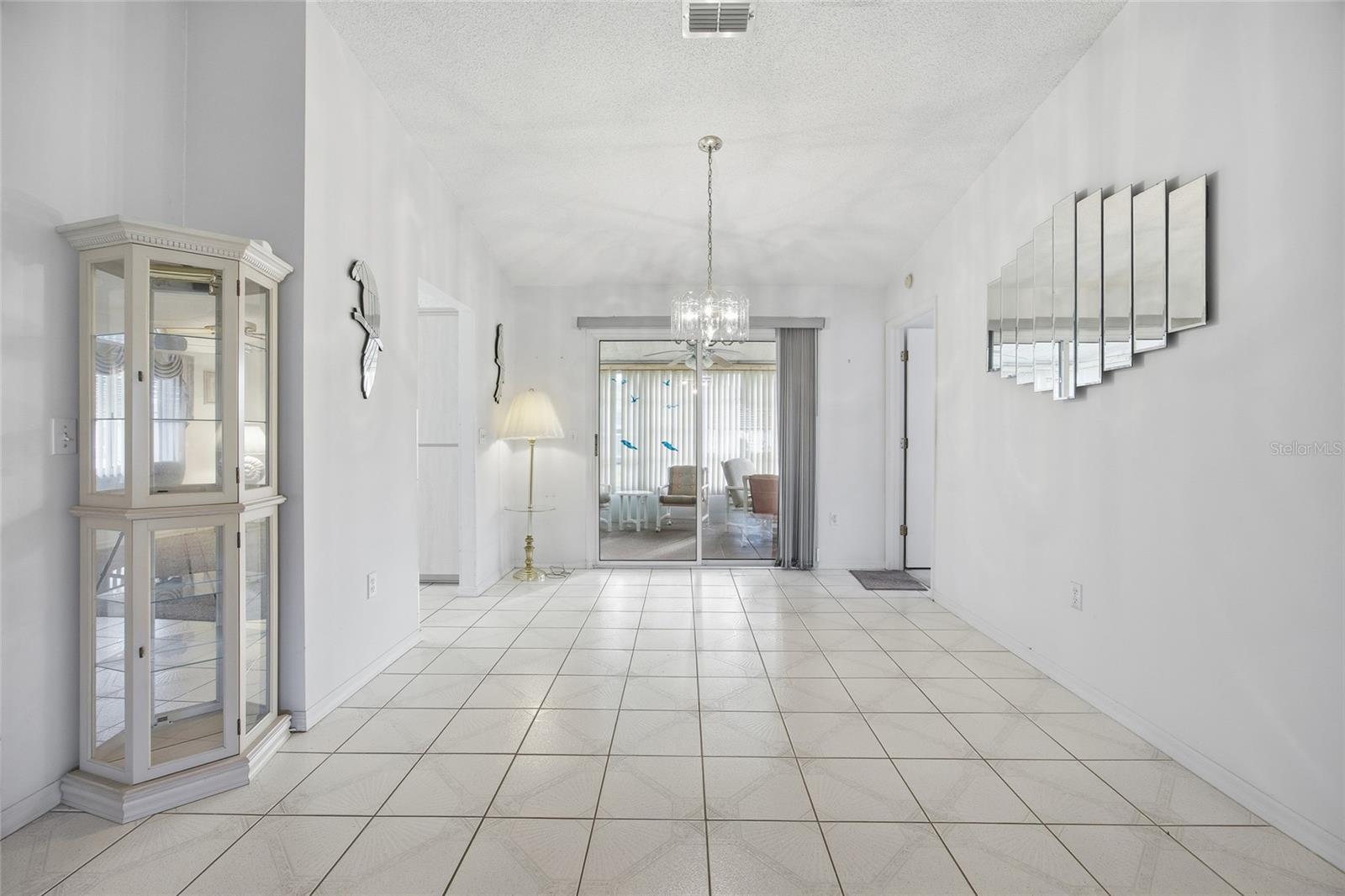 Image 7 of 28 For 17831 96th Avenue