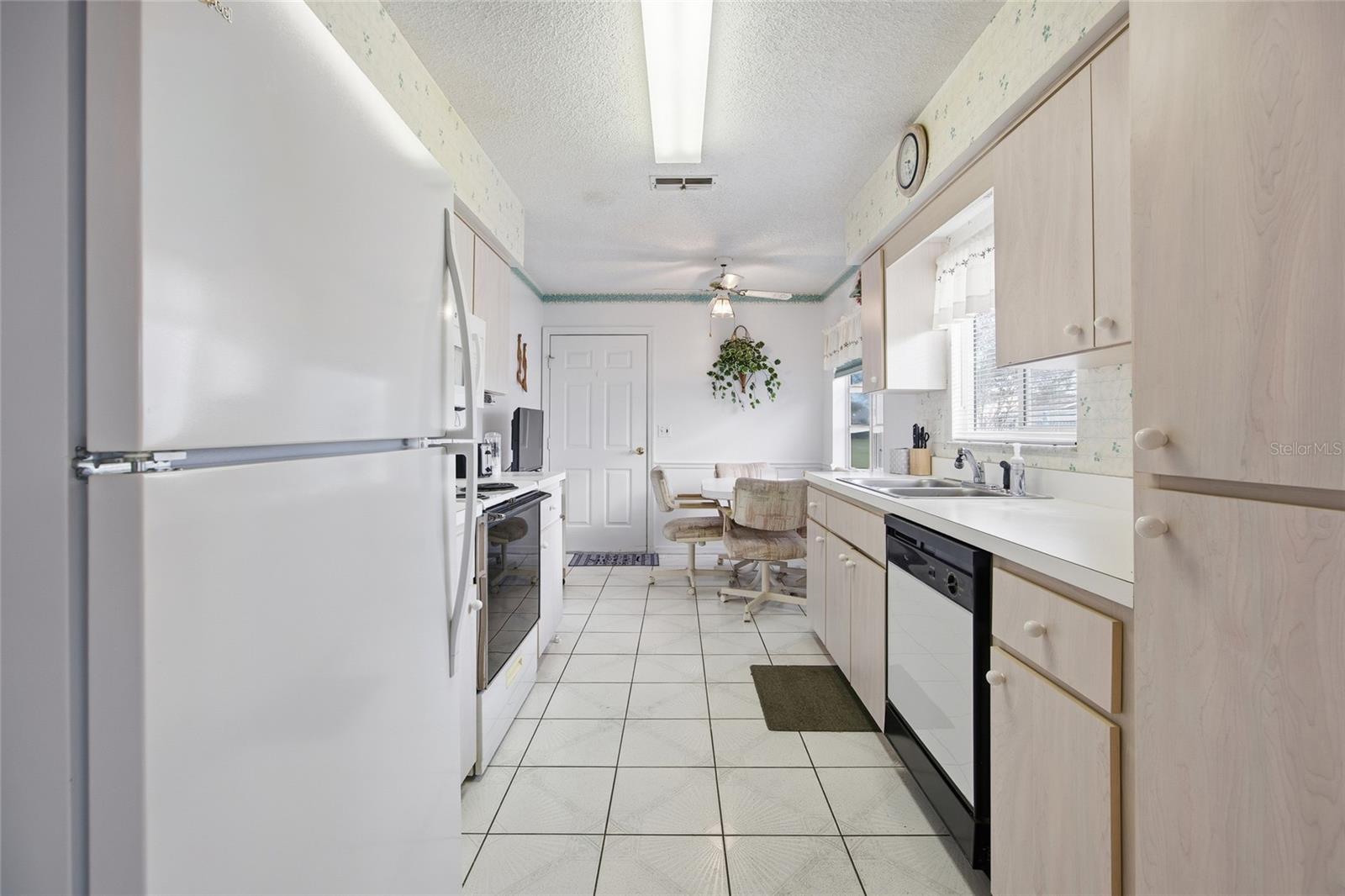 Image 8 of 28 For 17831 96th Avenue