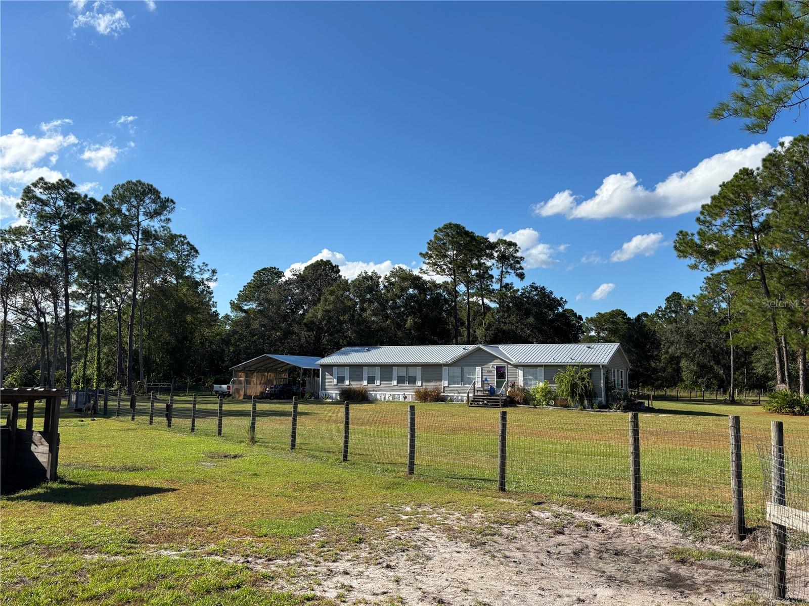 Image 4 of 90 For 8260 175th Court
