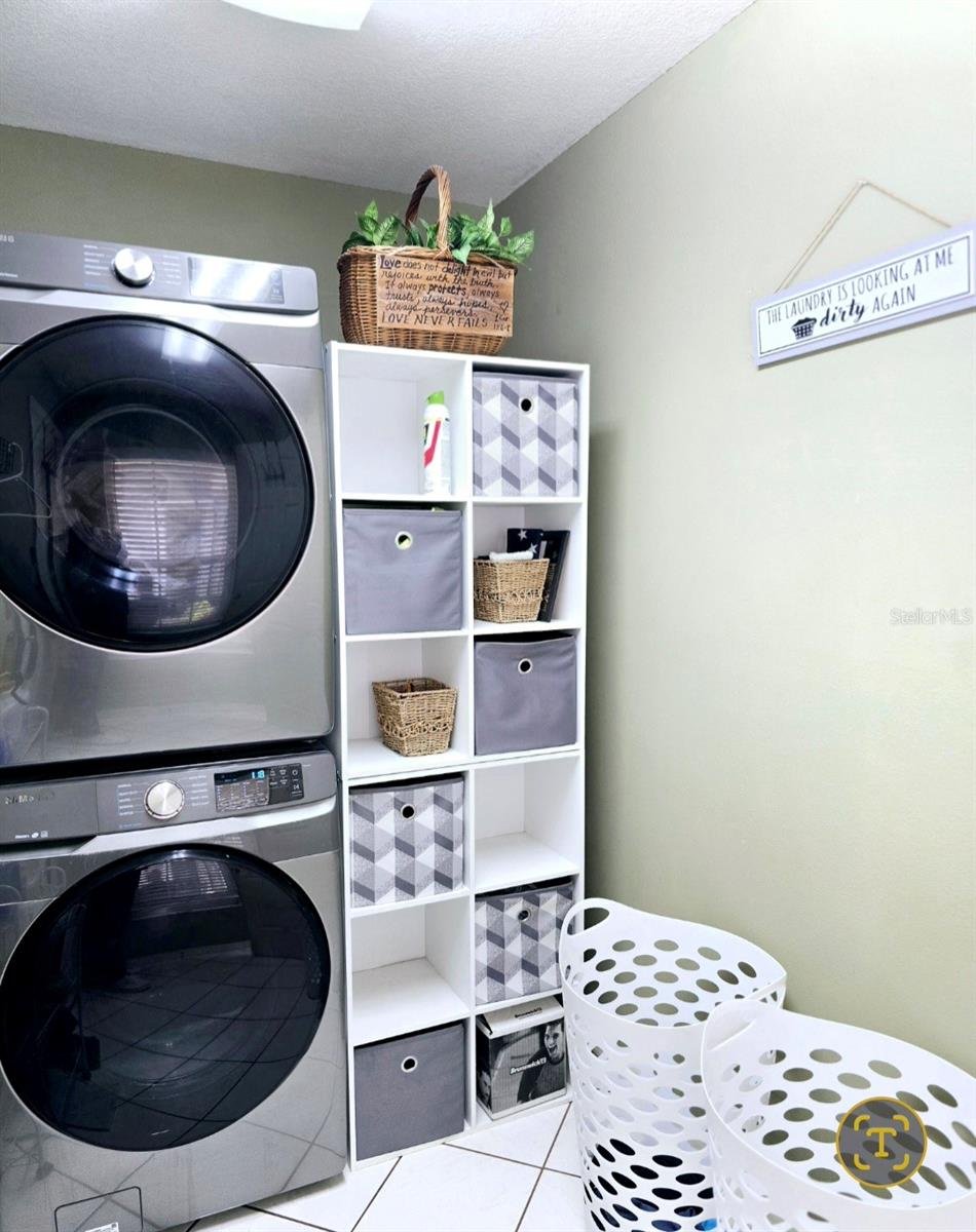 Image 26 of 41 For 2428 20th Court