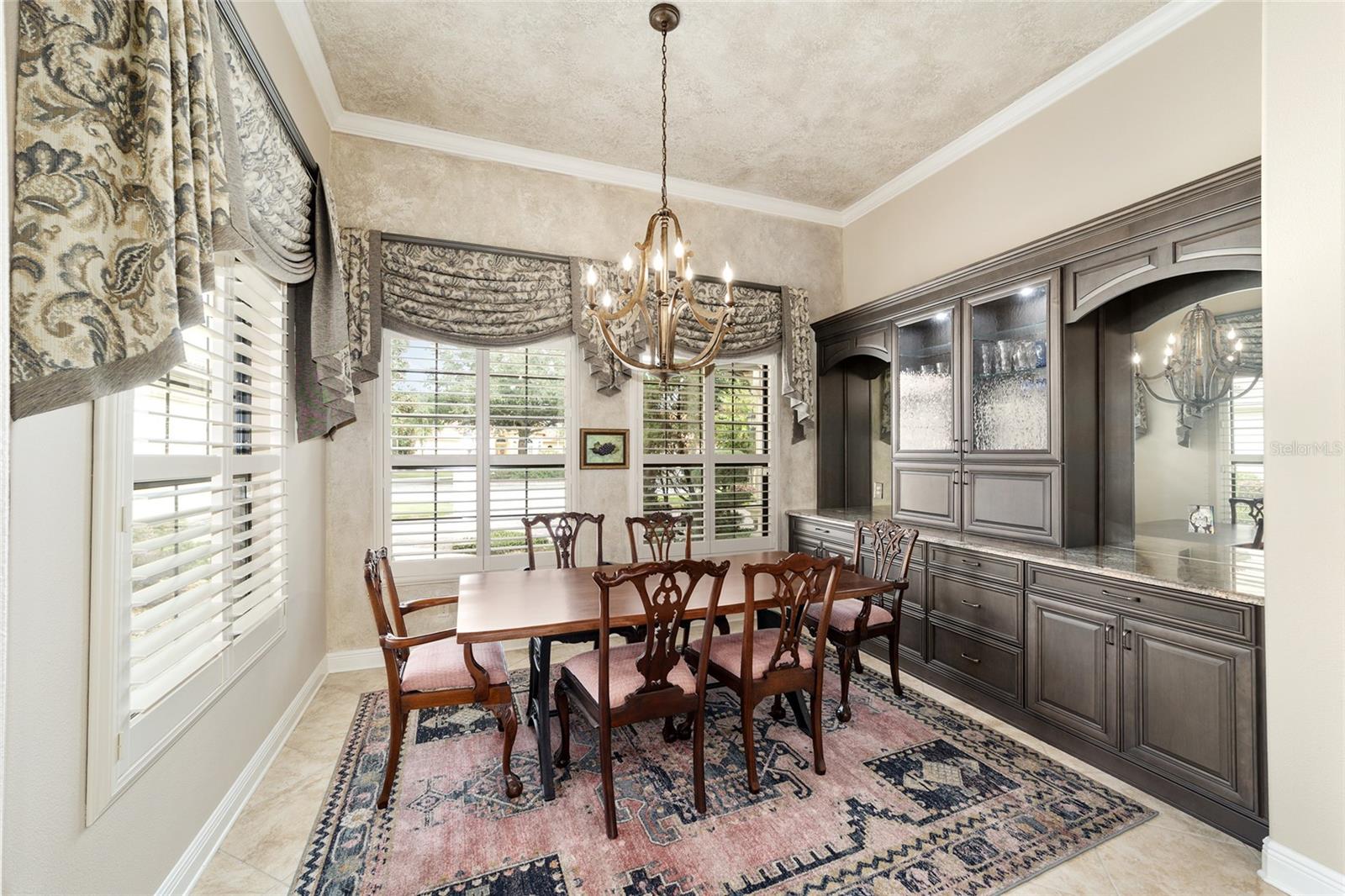Listing photo id 14 for 1902 Quail Meadow Court