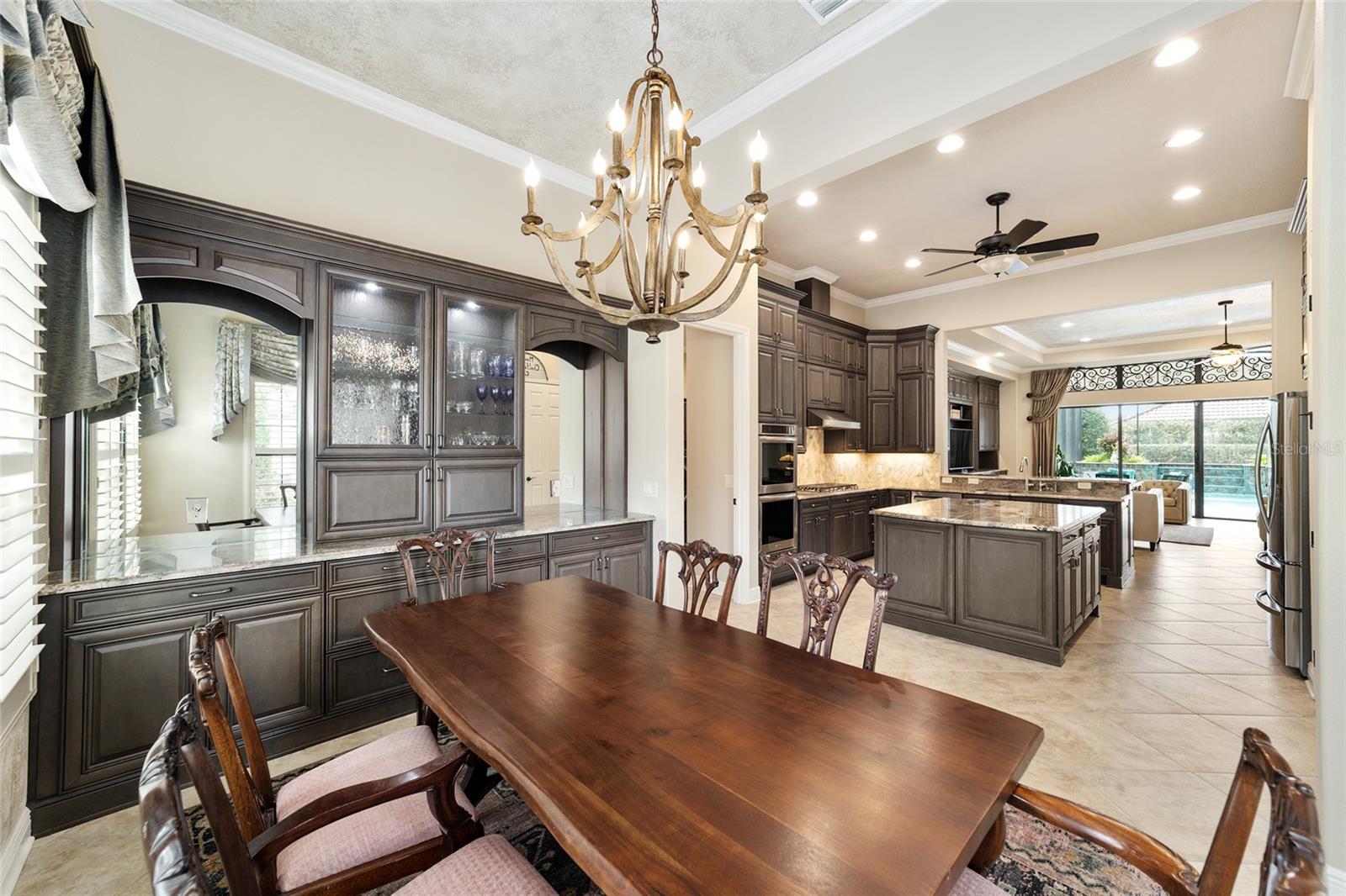 Listing photo id 16 for 1902 Quail Meadow Court