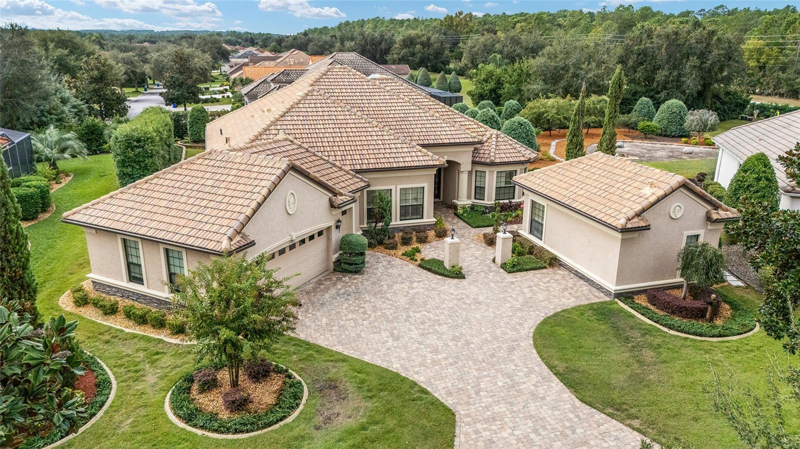 Listing photo id 0 for 1902 Quail Meadow Court